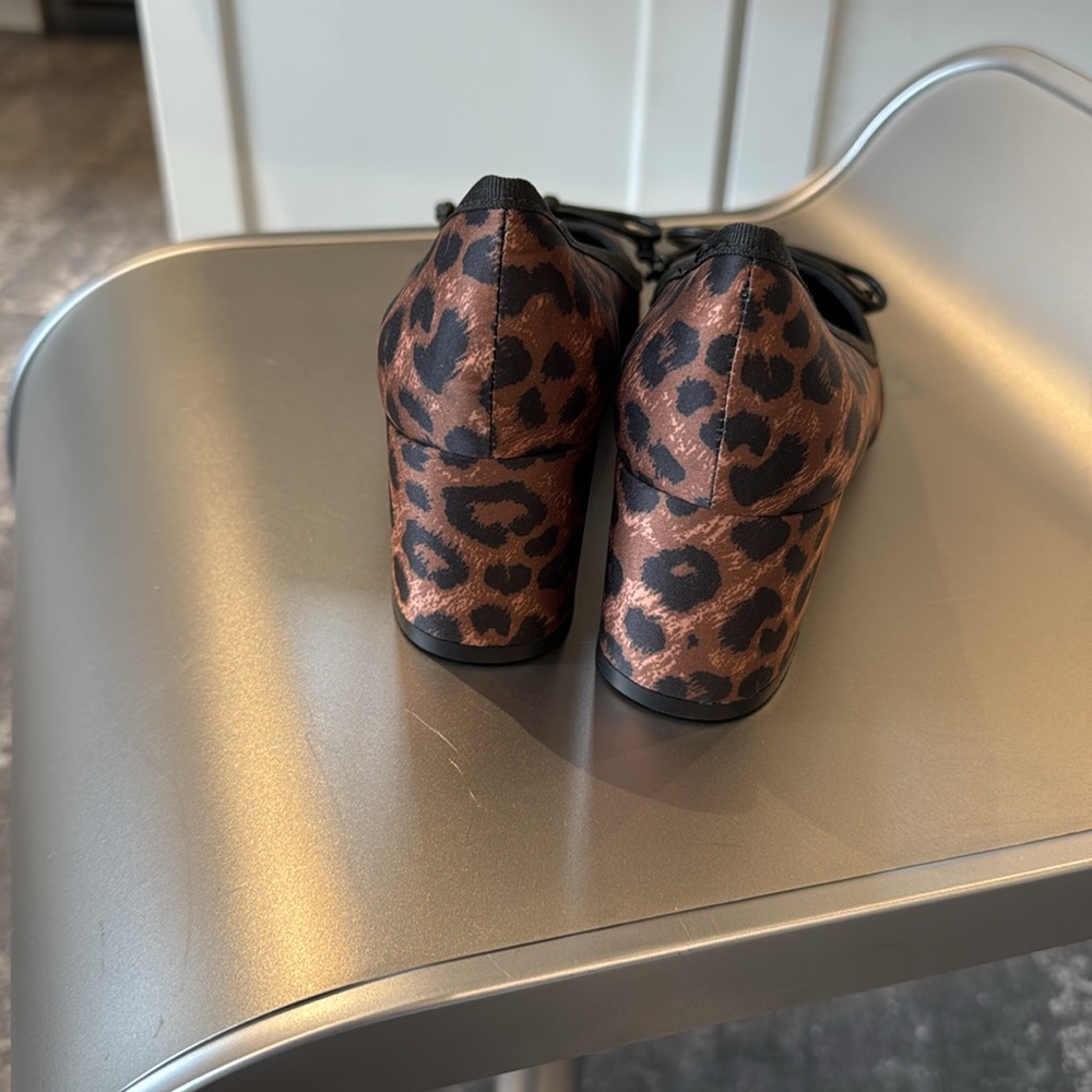 NWT SCHUTZ ARISSA BLOCK LEOPARD SATIN PUMP. 37/7 - Picture 3 of 9